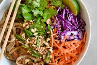 Effortless Chicken Pad Thai: A Weeknight Winner