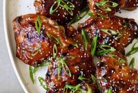 Honey Garlic Chicken Thighs: A Flavorful & Easy Weeknight Dinner