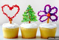 Simple & Sweet: DIY Cupcake Decorations