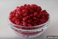 Pomegranate Perfection: A Taste of Autumn