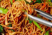Effortless Chicken Lo Mein Delight