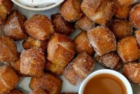 Fall Pumpkin Spice Pretzel Bites