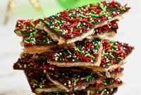 Holiday Saltine Toffee Bark