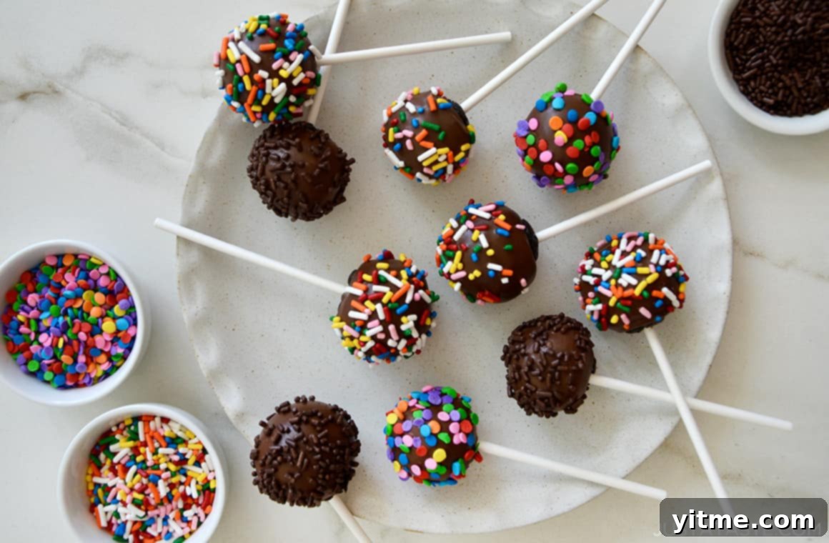 Chocolate Cookie Pops: The Easiest Dessert Ever 8 Chocolate cookie pops with sprinkles
