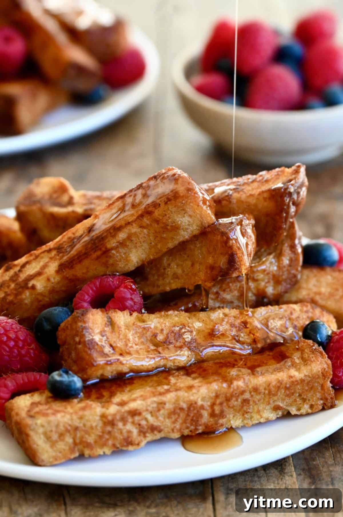 Cinnamon Sugar French Toast Bites 6 French toast sticks with maple syrup