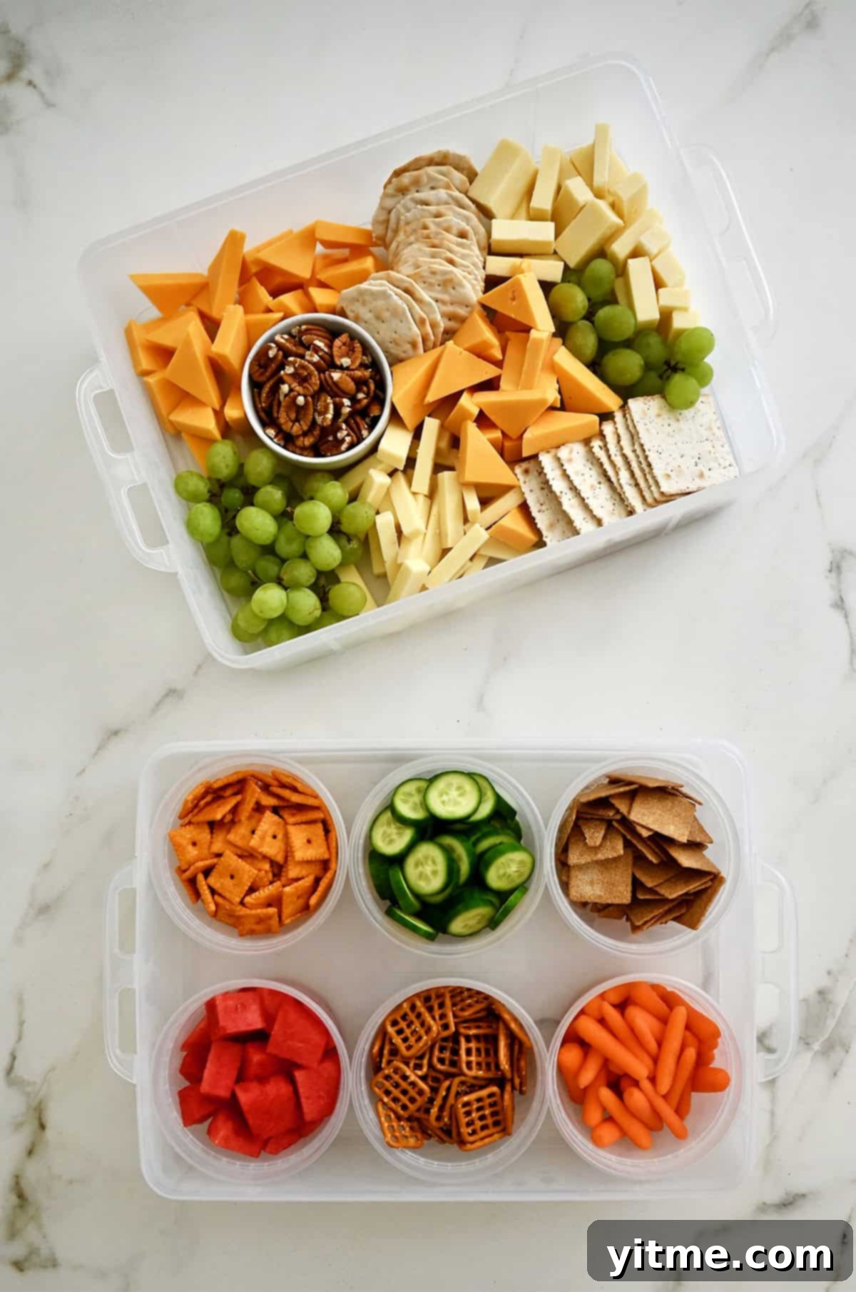 Snapware 2-Layer Snack Tray