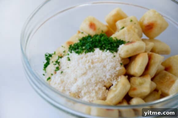 How to Make Parmesan Garlic Pizza Dough Croutons at Home