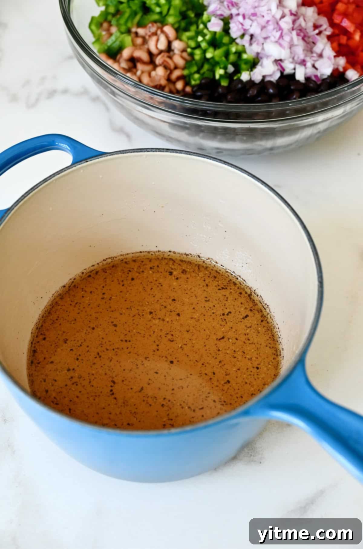 Dressing in a saucepan