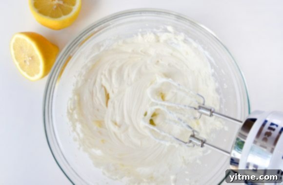 Fresh Cherry Cheesecake Dip Recipe