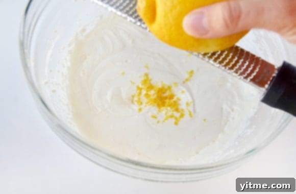 Fresh Cherry Cheesecake Dip Recipe