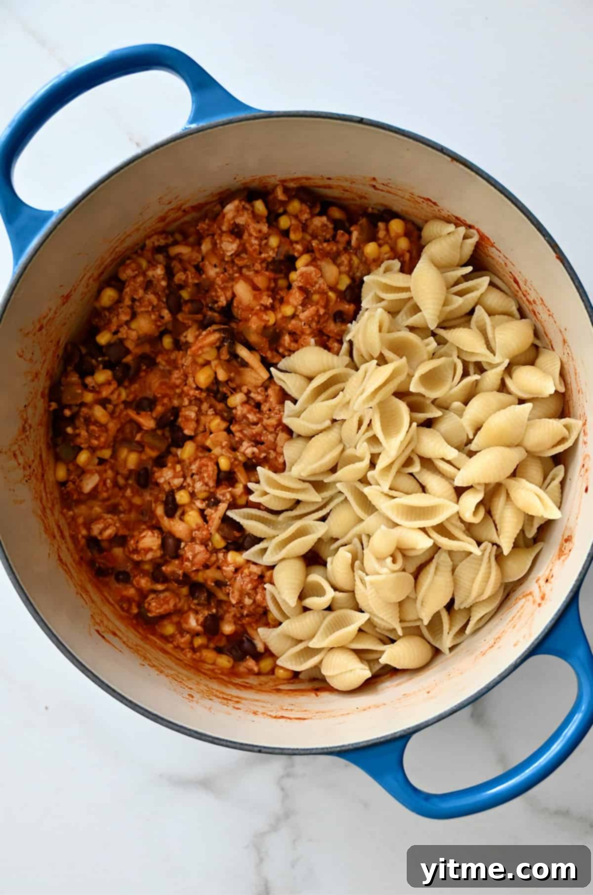 Cheesy taco pasta with pasta shells