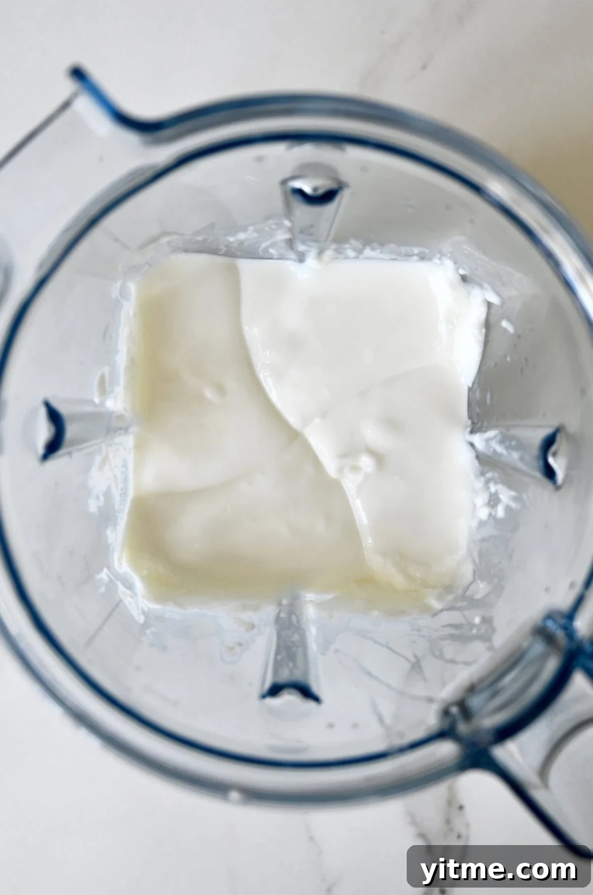 Cottage cheese blending in a blender