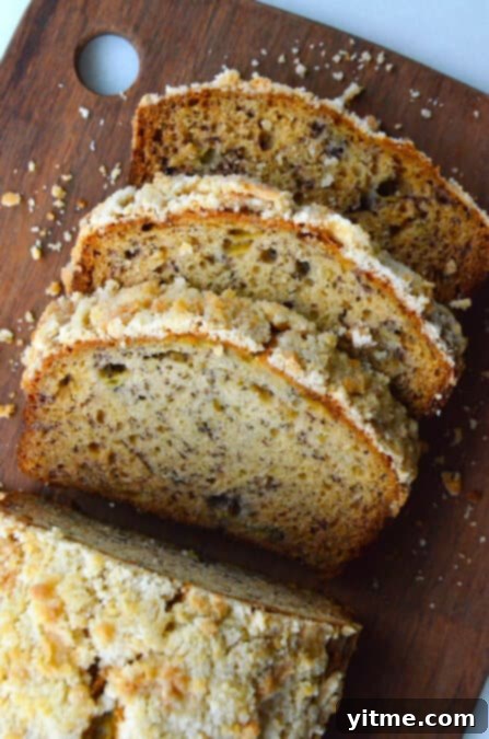 Banana Bread with Streusel Topping