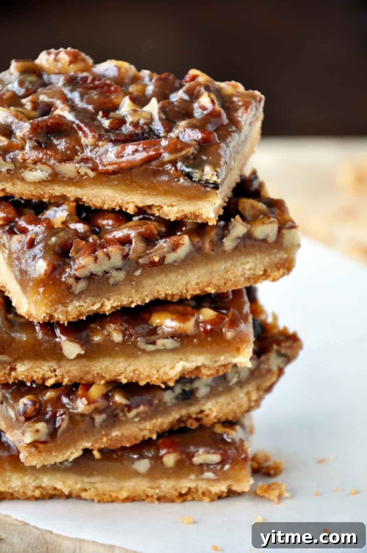 Classic pecan pie bars
